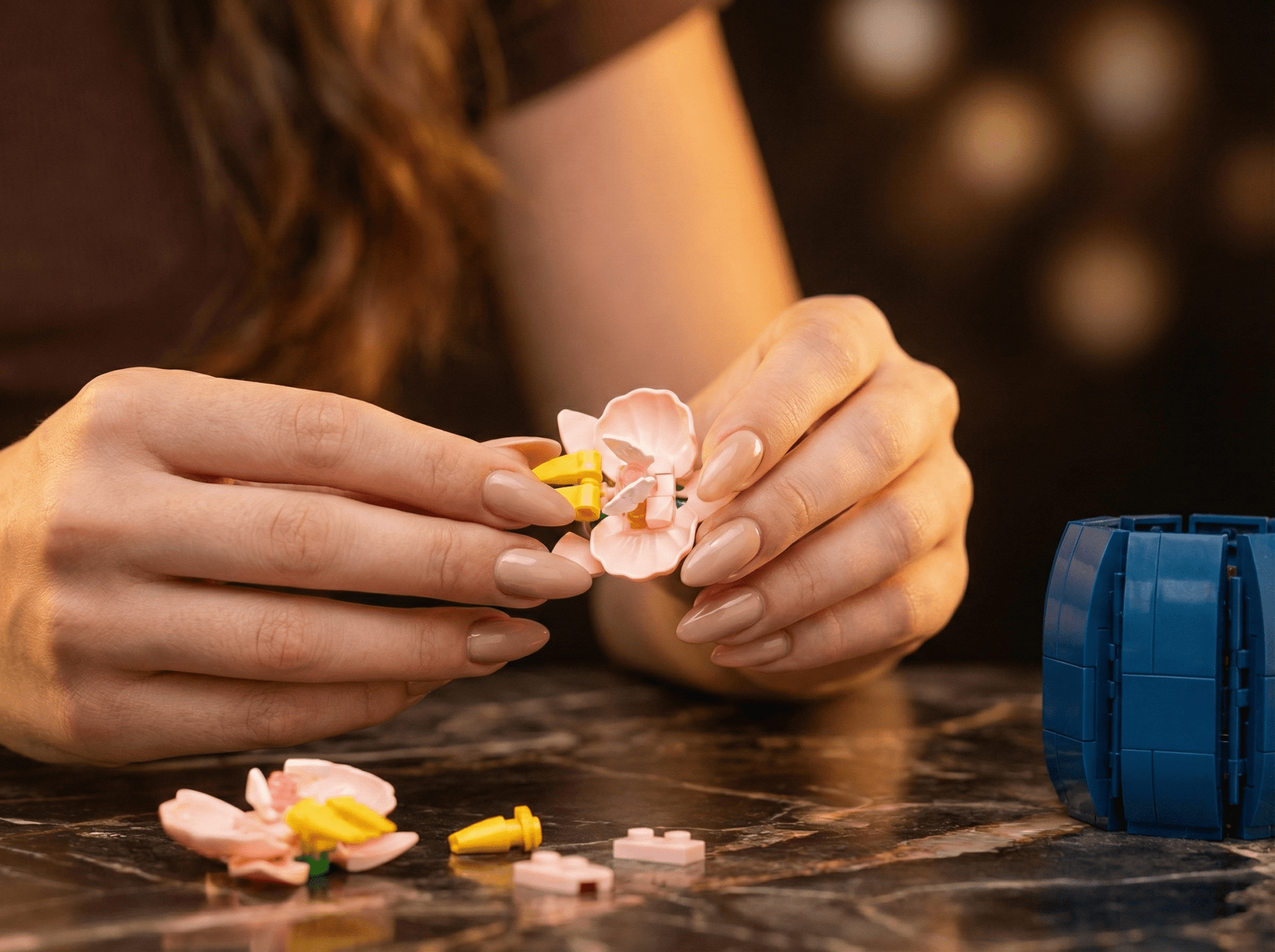 Kreative Orchidee – 606 Teile Klemmbaustein - Set für Erwachsene - Dearly Gifts